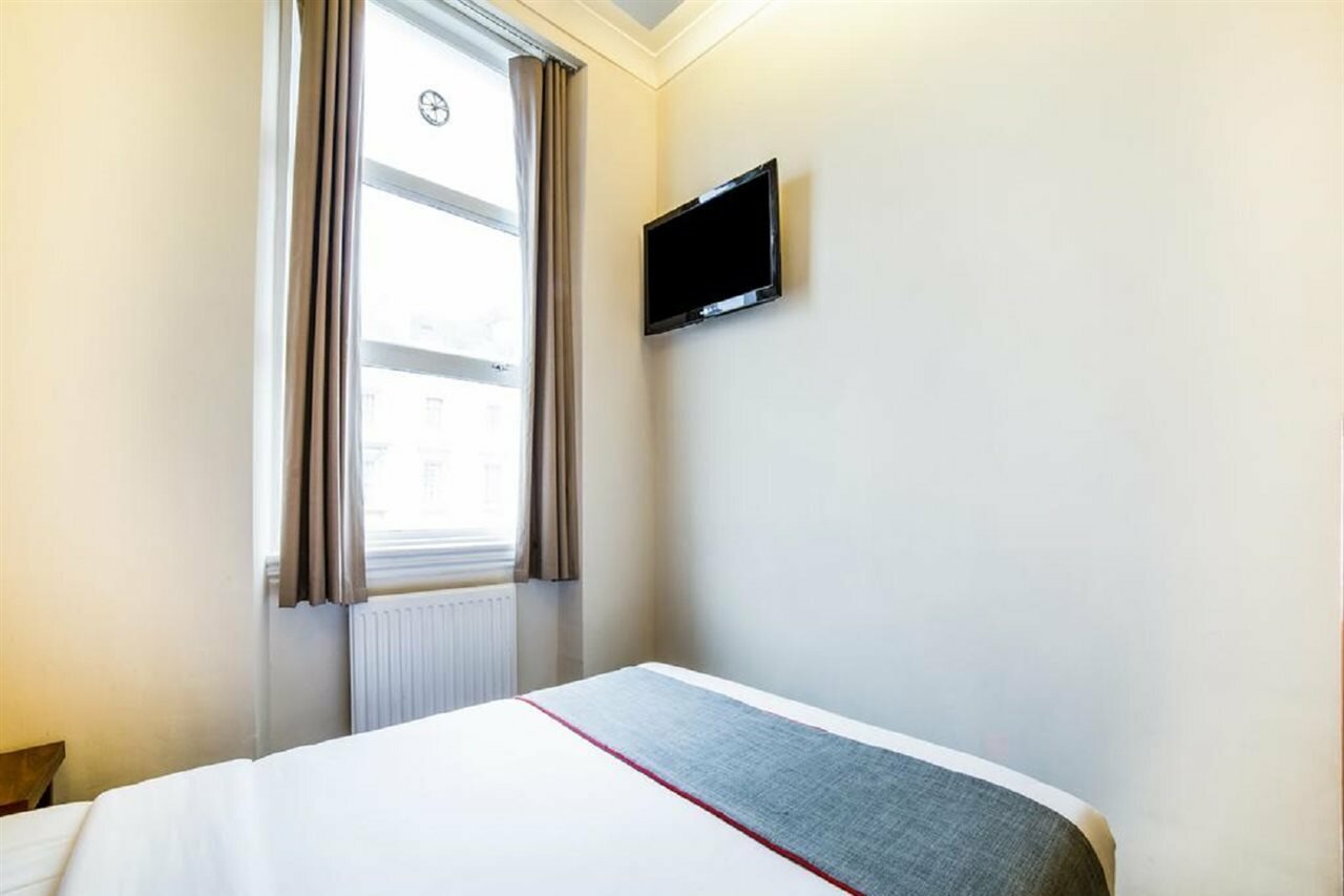 Фото The Park Hotel