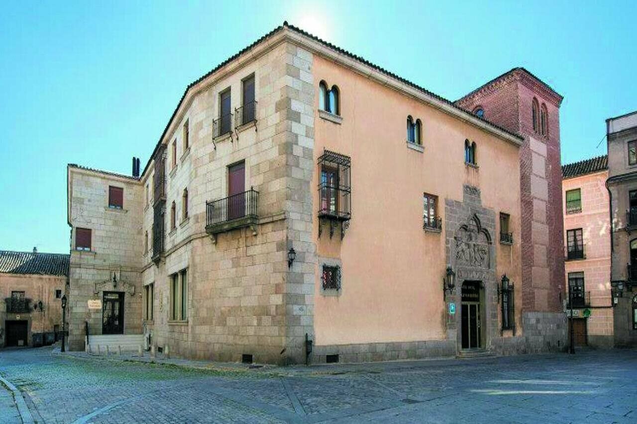 Фото Hotel Palacio de Valderrábanos