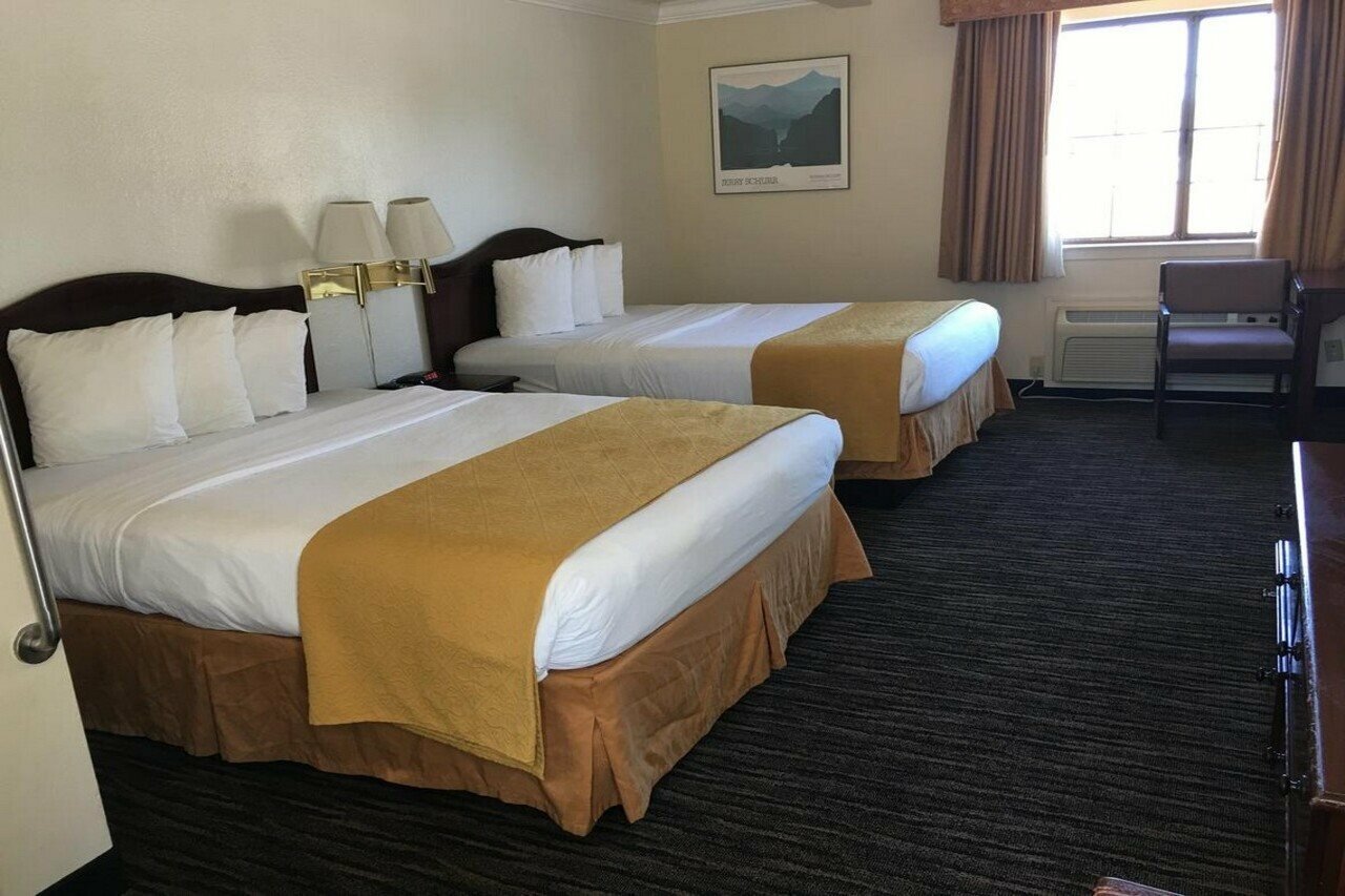 Фото Arbor Inn Monterey