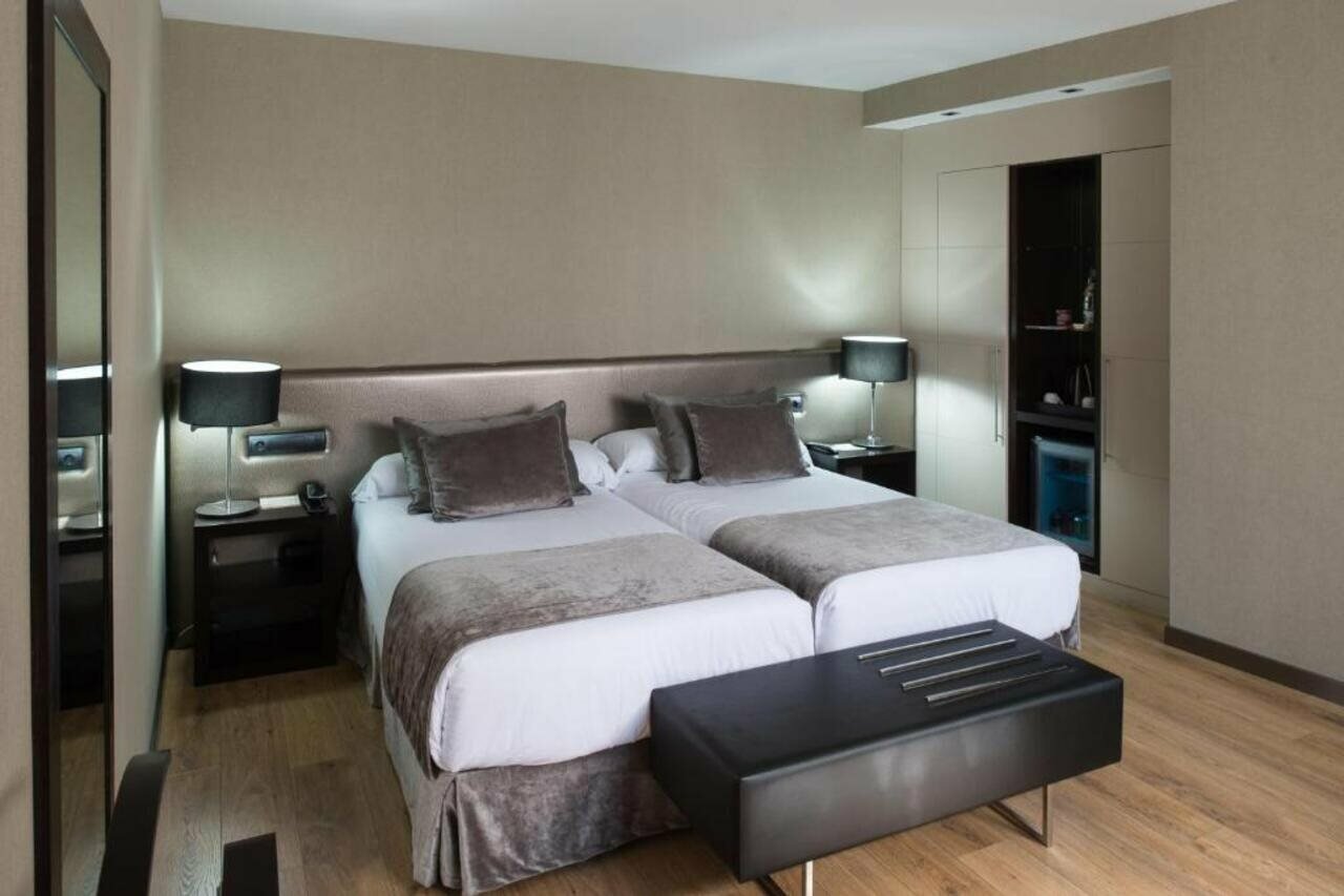 Фото Catalonia Avinyó