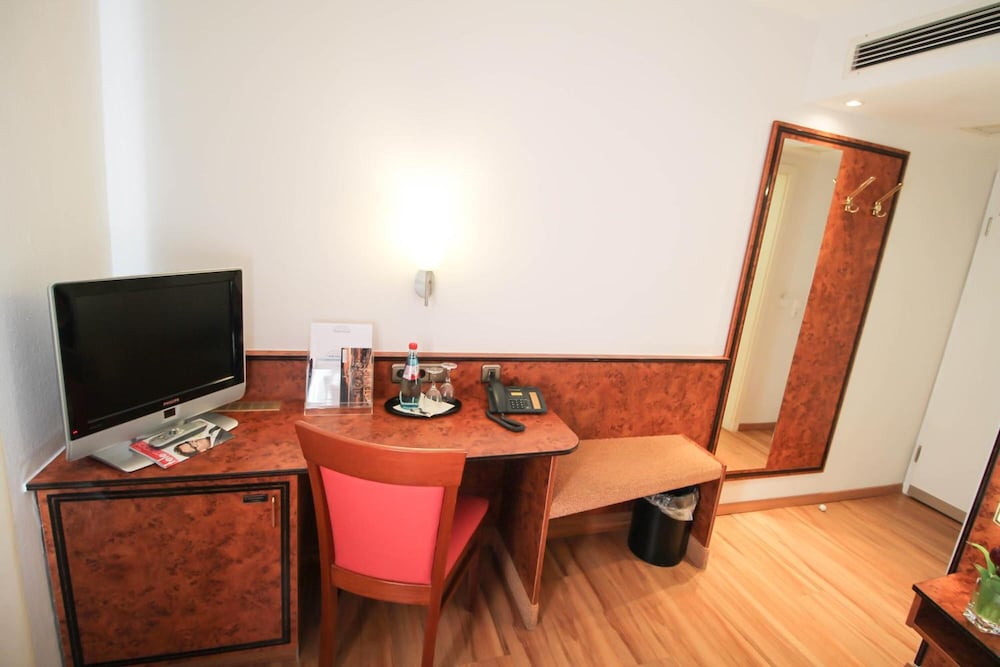 Фото Hotel Miramar am Römer