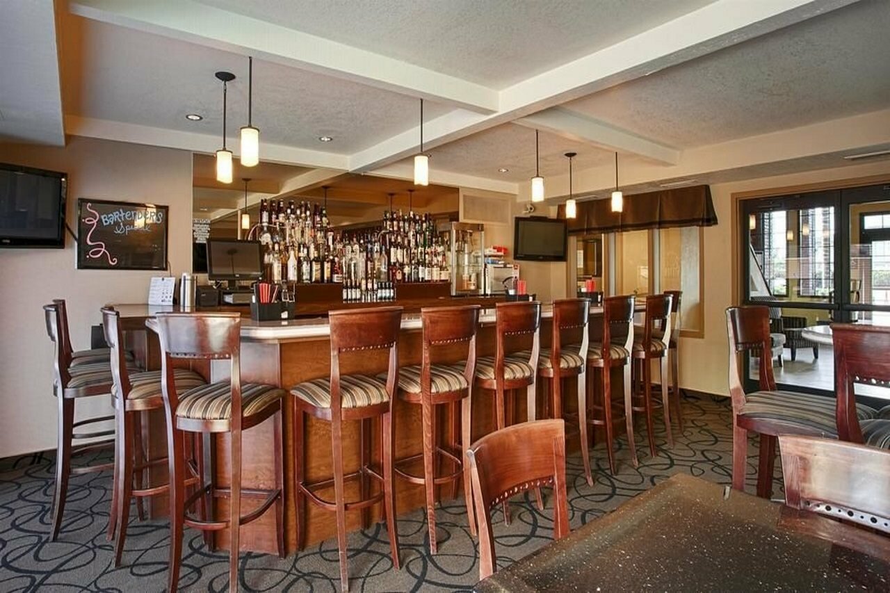 Фото Best Western Town & Country Lodge