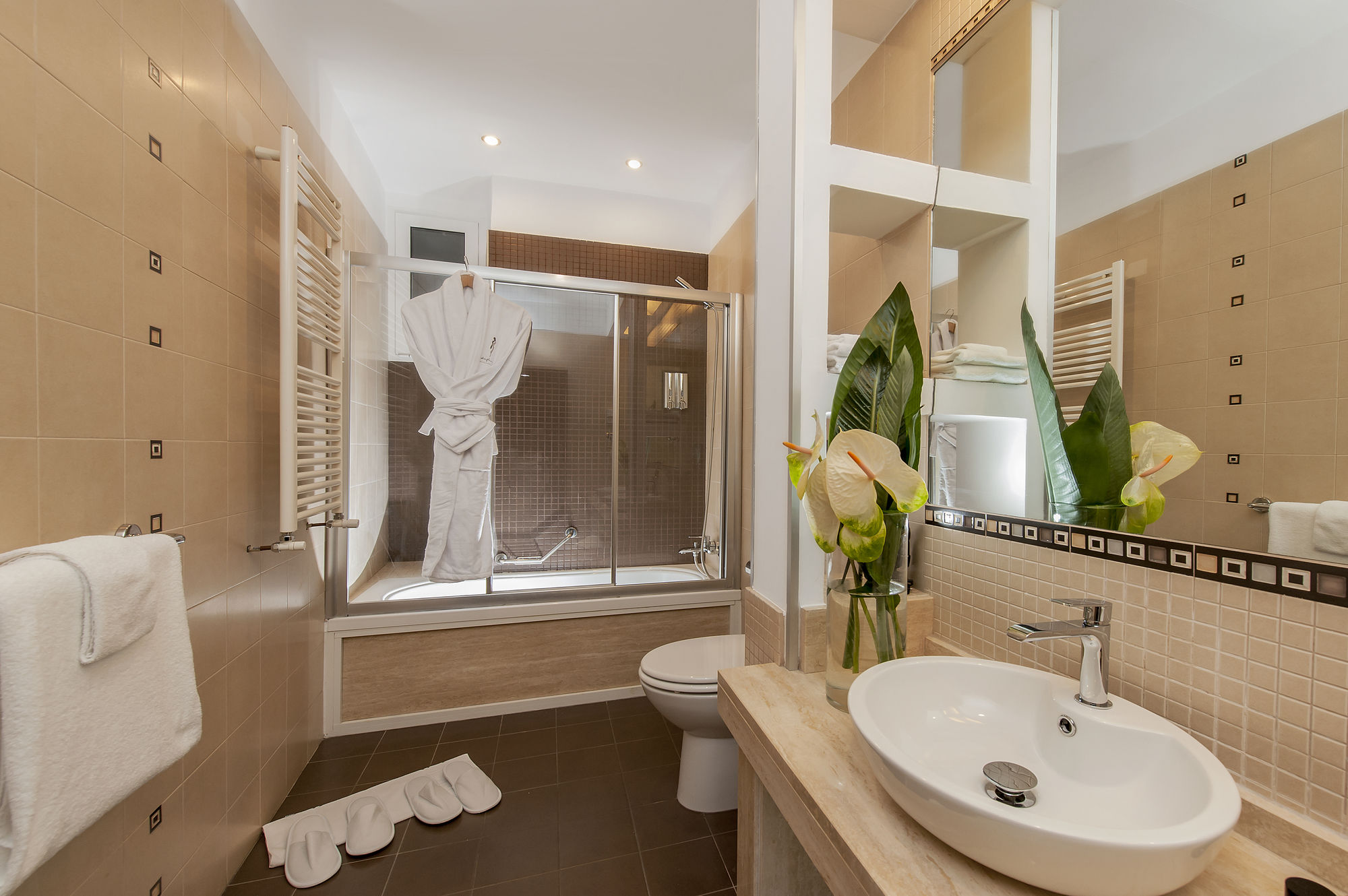 Фото Daphne Luxury Suites