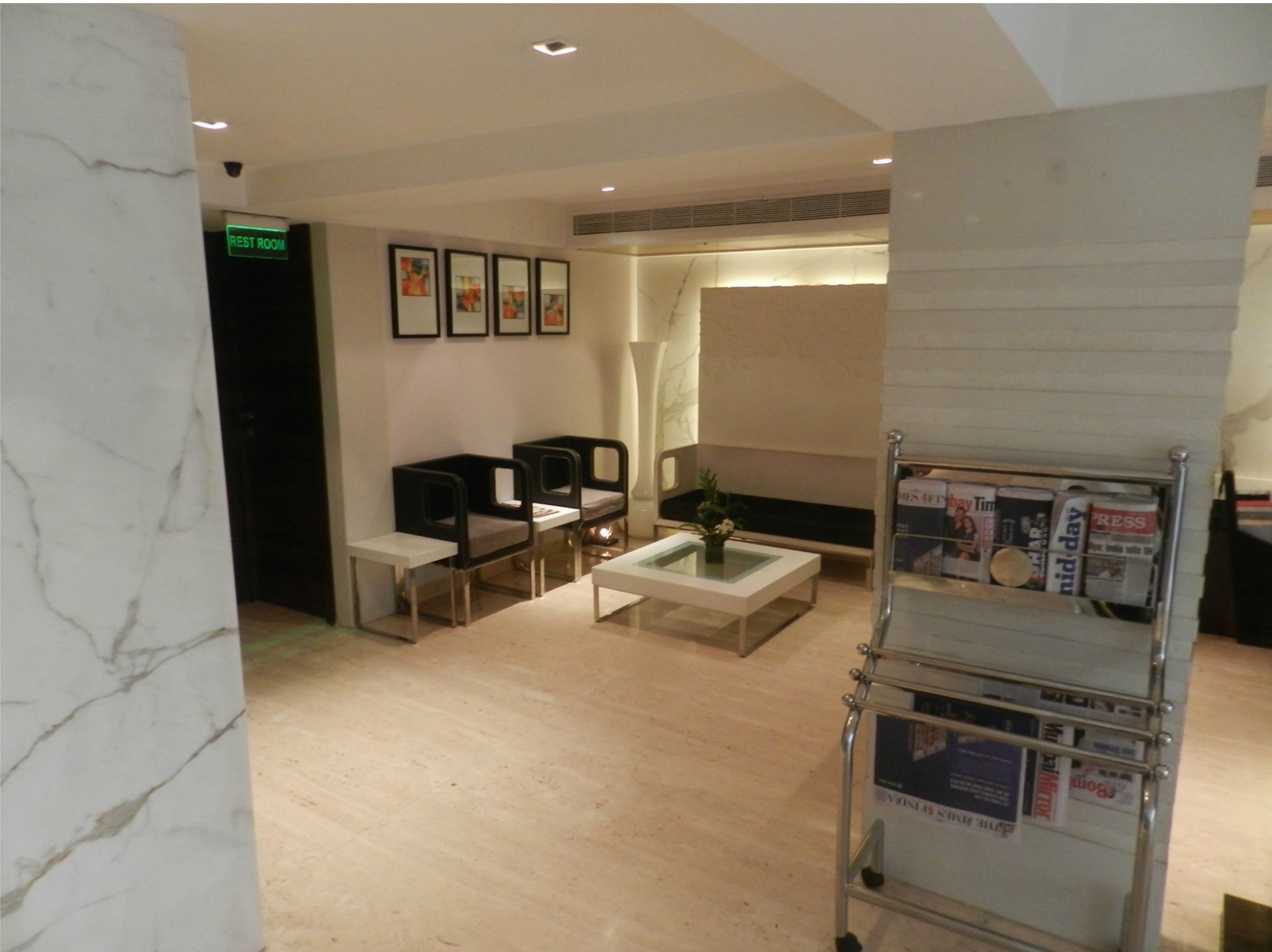 Фото Hotel Bawa Continental