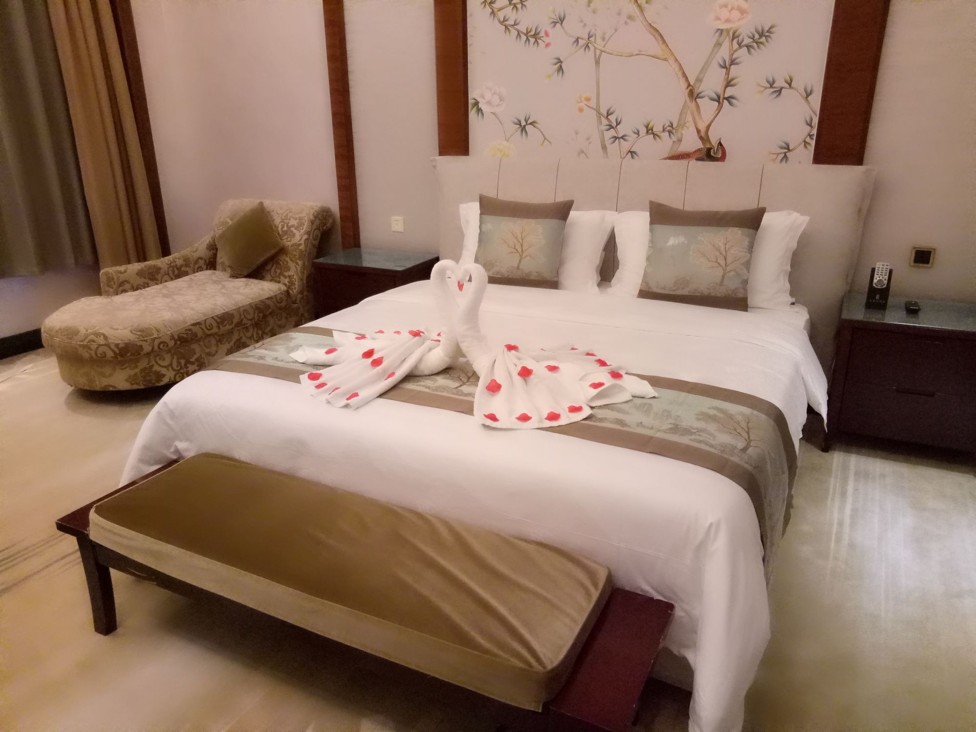 Фото Alice • Shuishanfang Honorableincomparadble Hotel