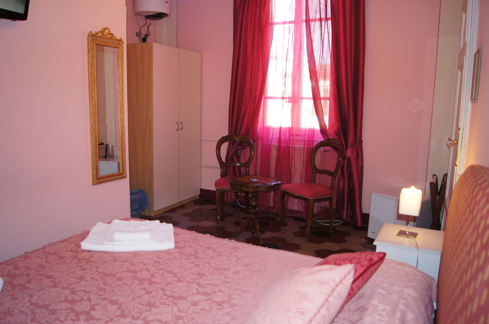 Фото La Mimosa Bed and Breakfast