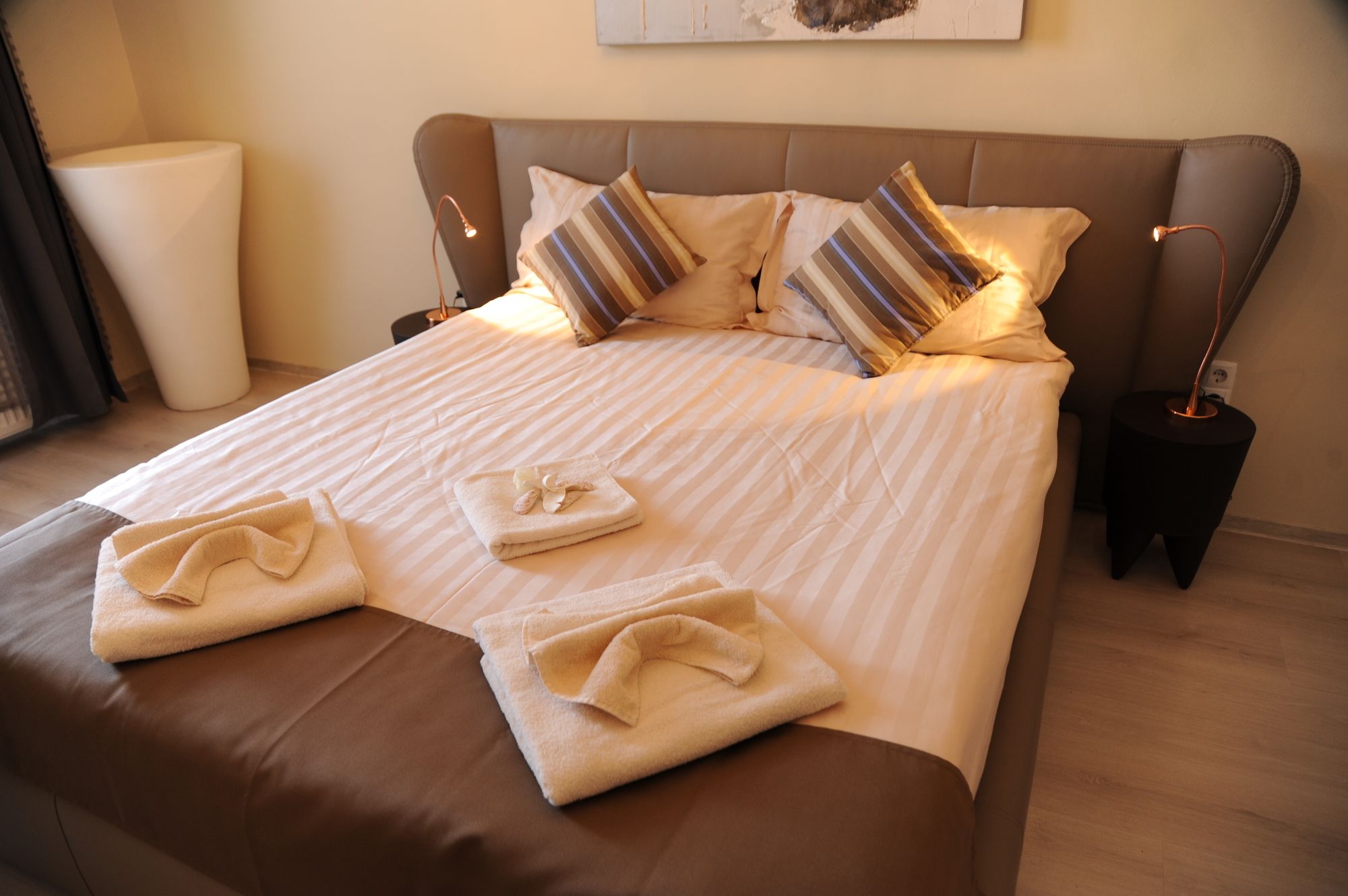 Фото Ho-Bi Oktogon Room & Apartment