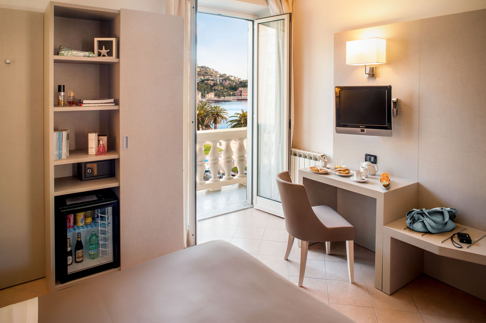 Фото Hotel Vesuvio