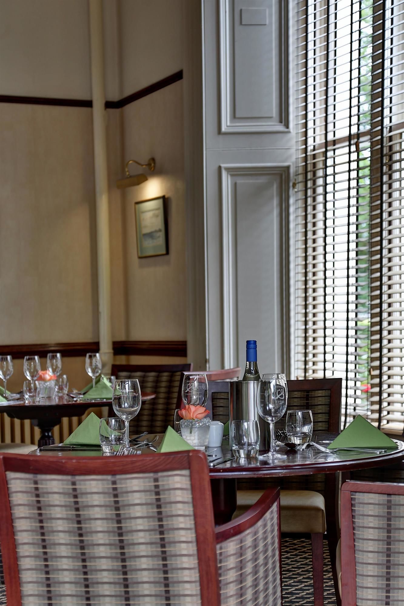 Фото Best Western Dundee Woodlands Hotel