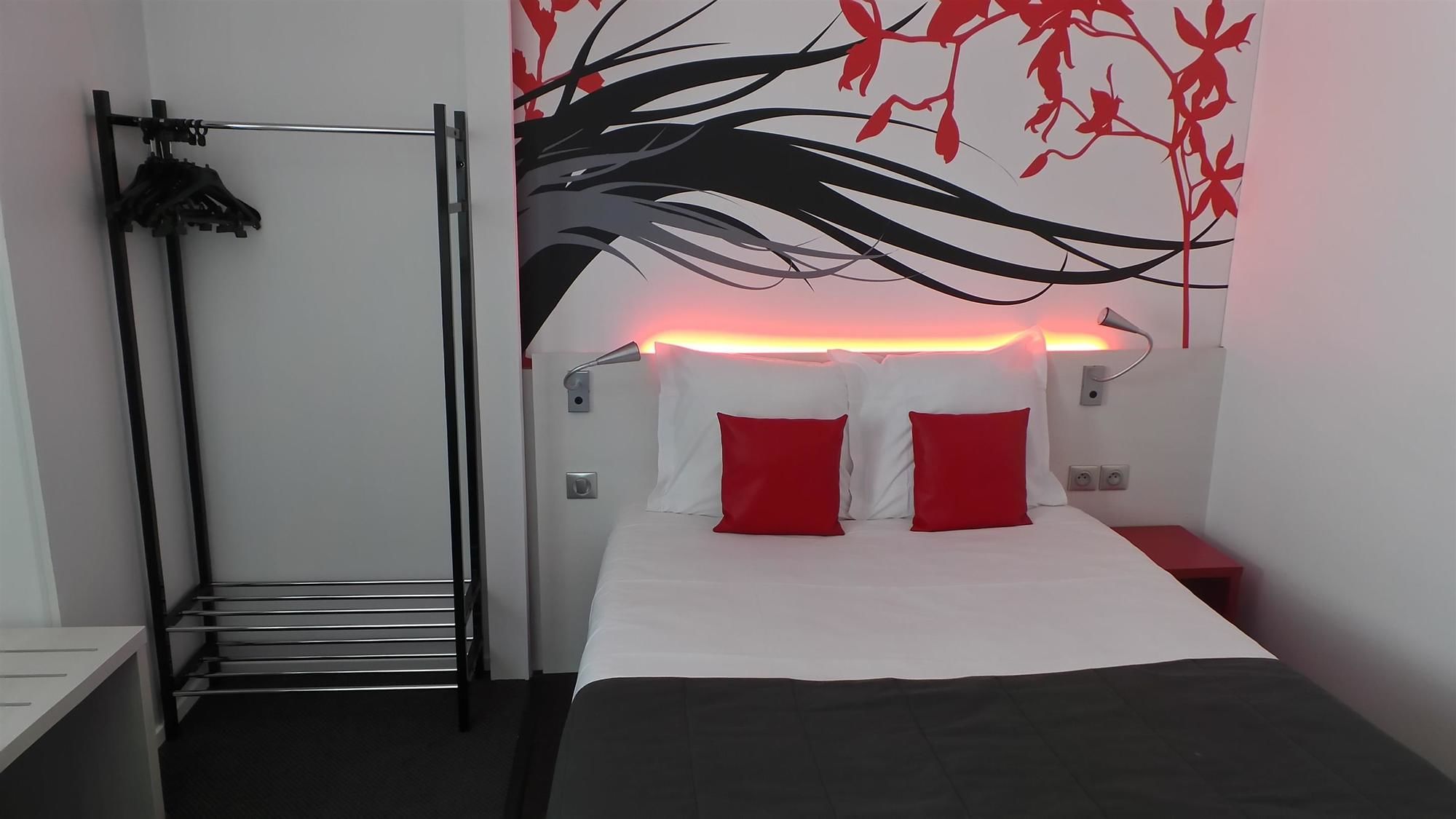 Фото Hotel Kyriad Quimper Sud