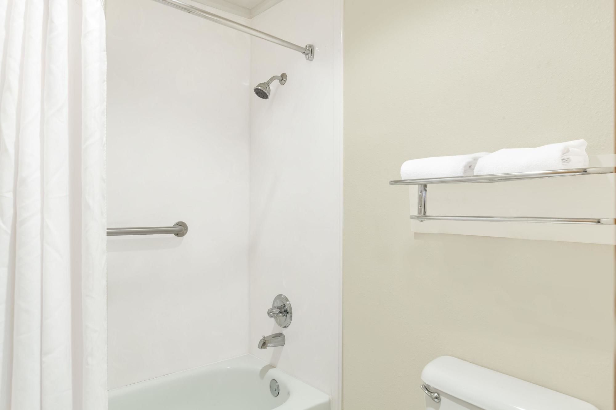 Фото Super 8 by Wyndham North Little Rock/McCain