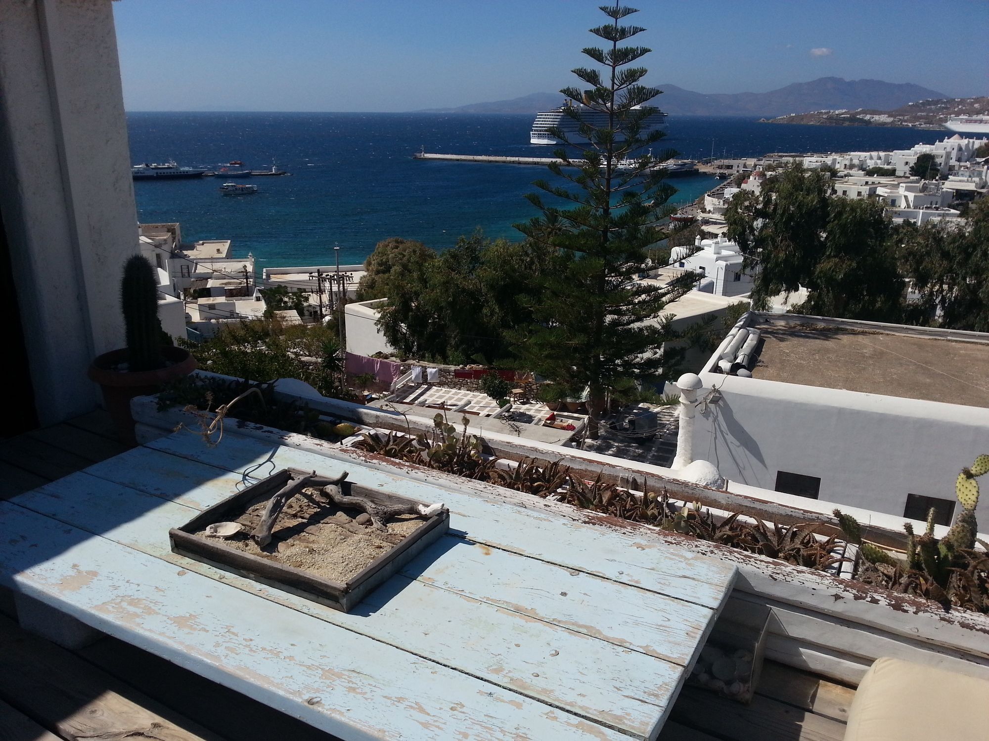 Фото Studios and Suites Rania