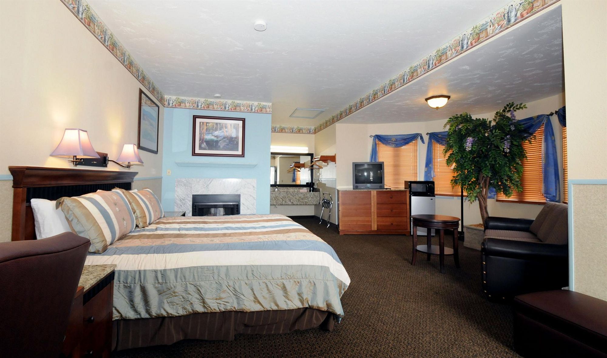 Фото Silver Spruce Inn