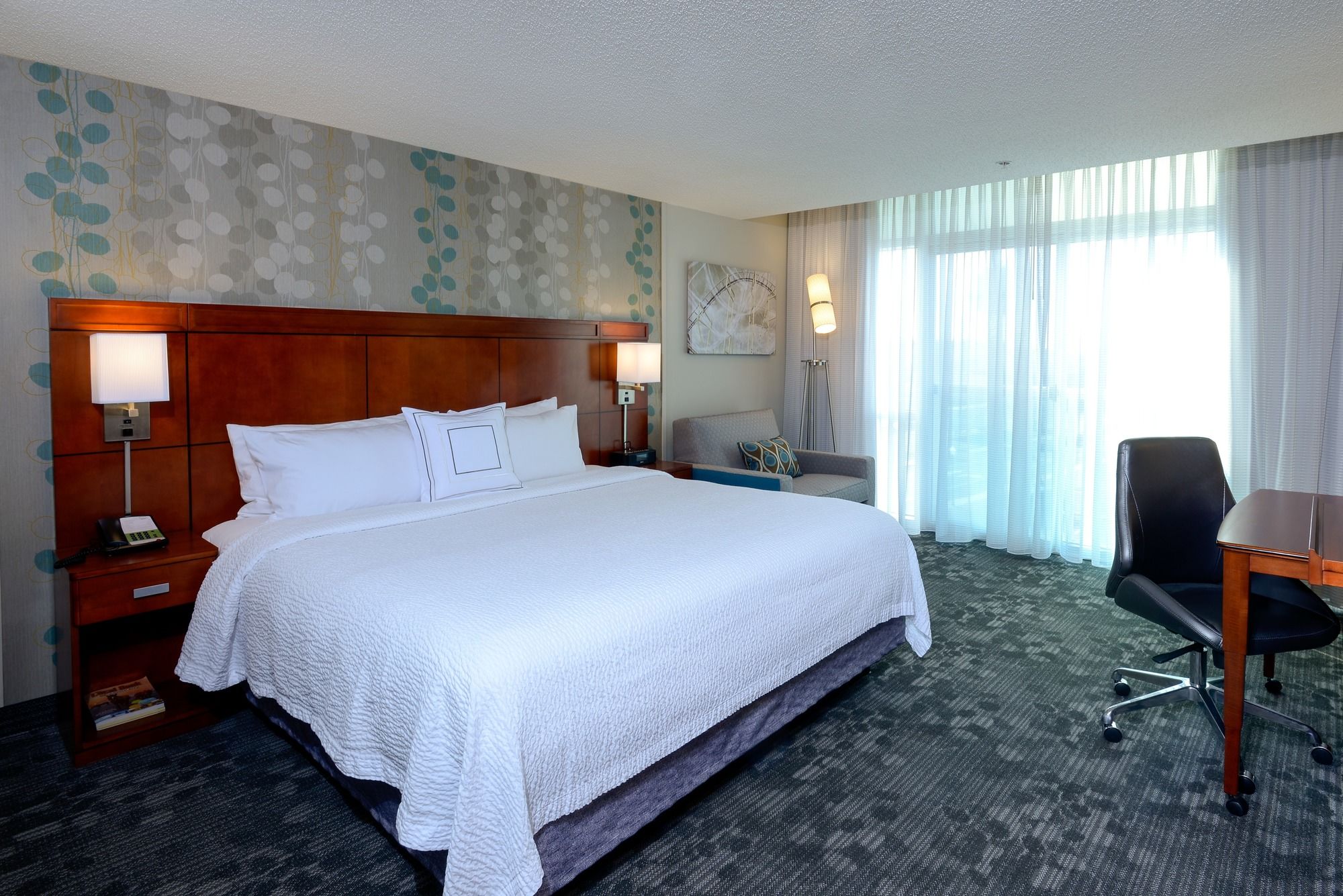 Фото Courtyard Ocean City Oceanfront