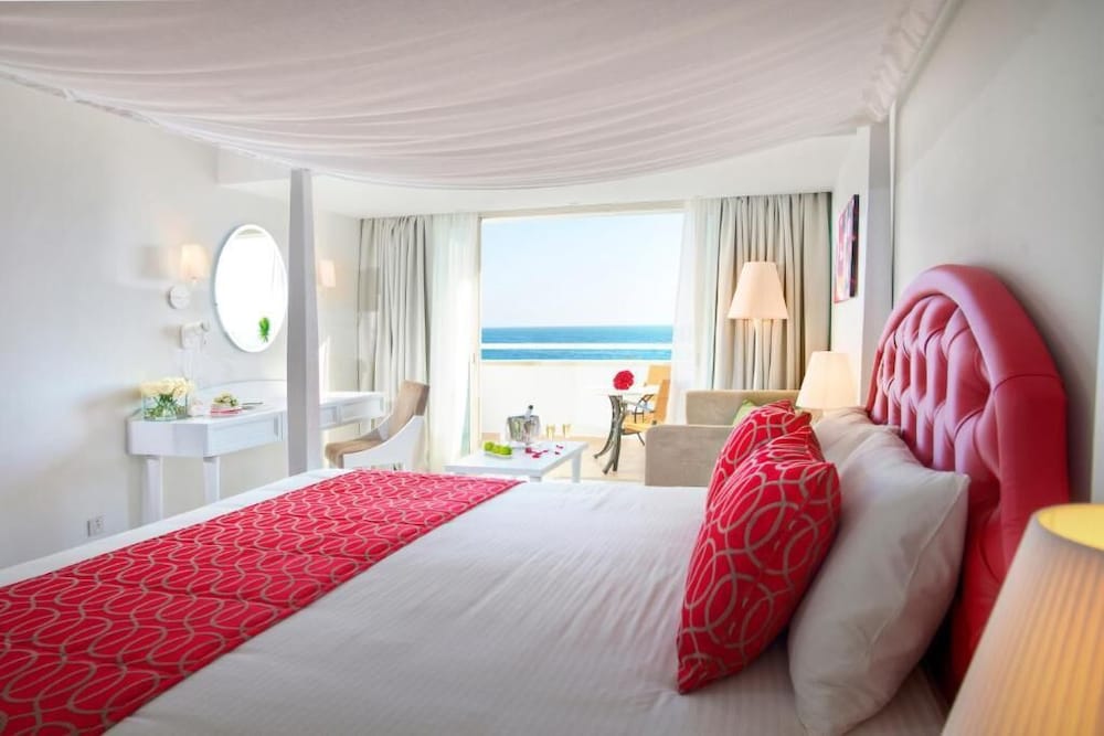 Фото Amavi, MadeForTwo Hotels - Paphos