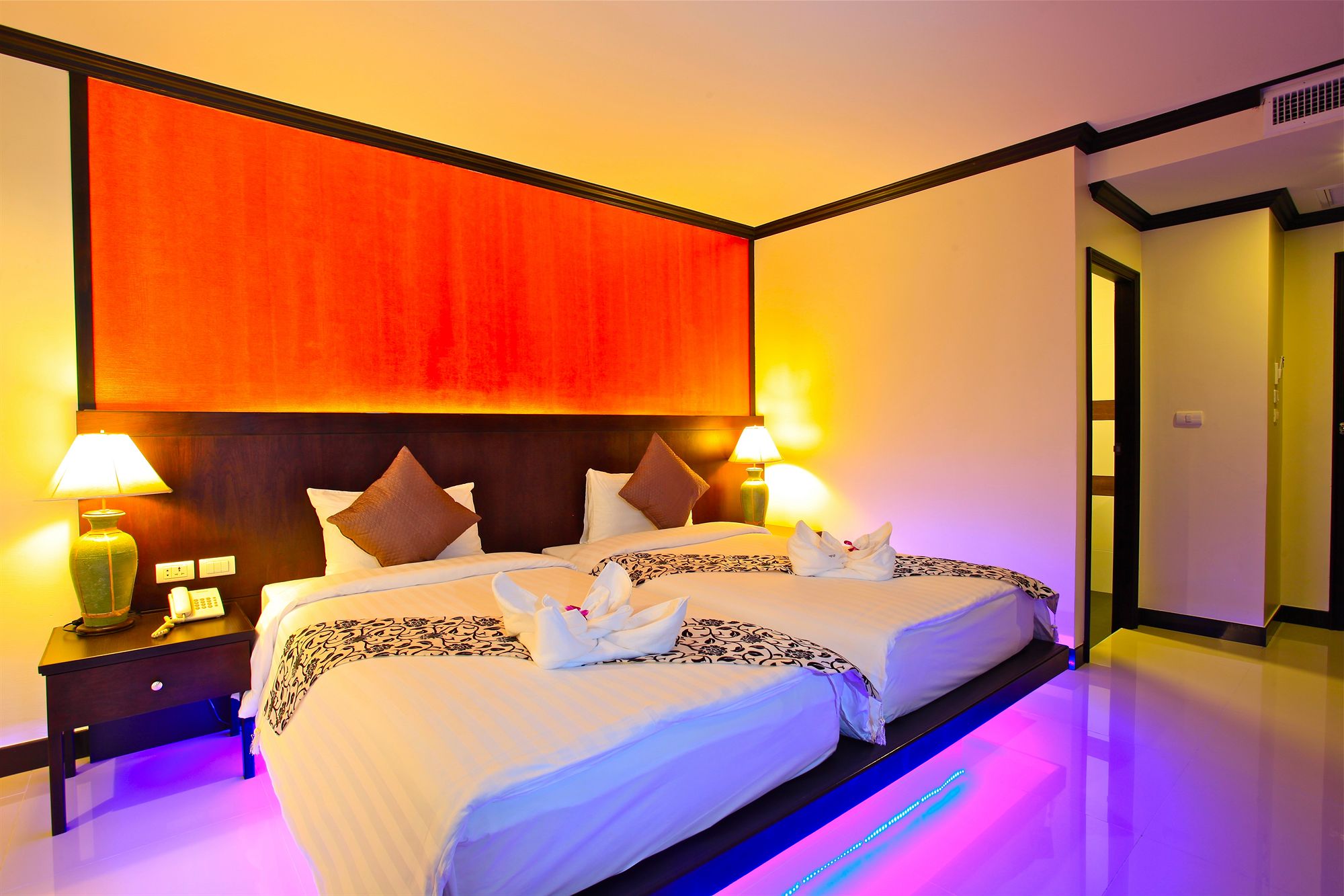 Фото Orchid Garden Hotel