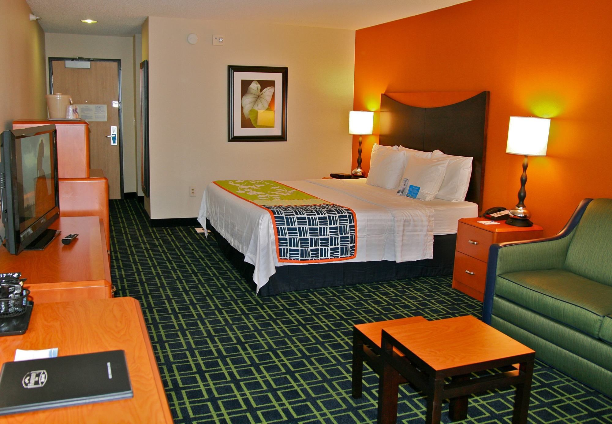 Фото Fairfield Inn by Marriott Hays