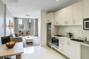 Гостиница Oaks Melbourne on Lonsdale Suites