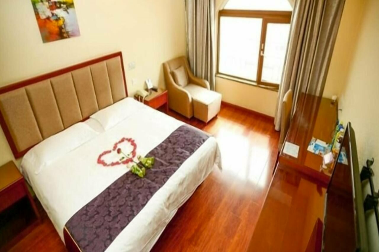 Фото GreenTree Inn Nantong Haimen Bus Statian Shell Hotel
