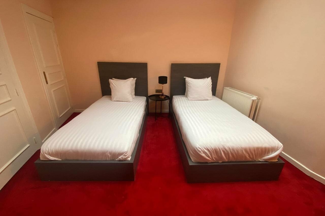 Фото 216410684091