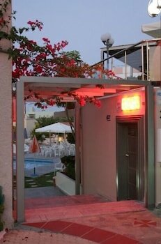 Фото Hotel Koukouras