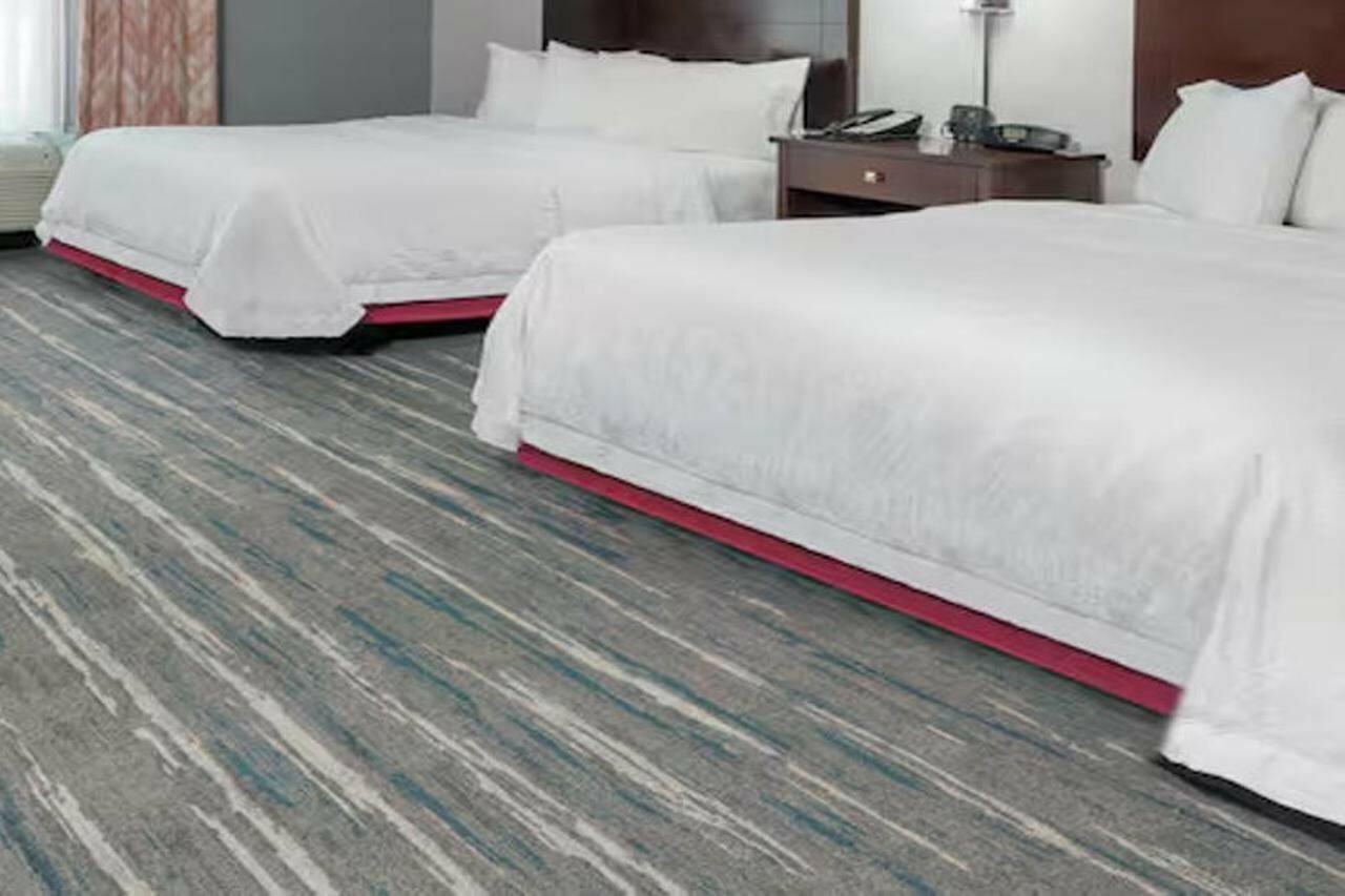 Фото Hampton Inn & Suites Orlando Airport @ Gateway Village