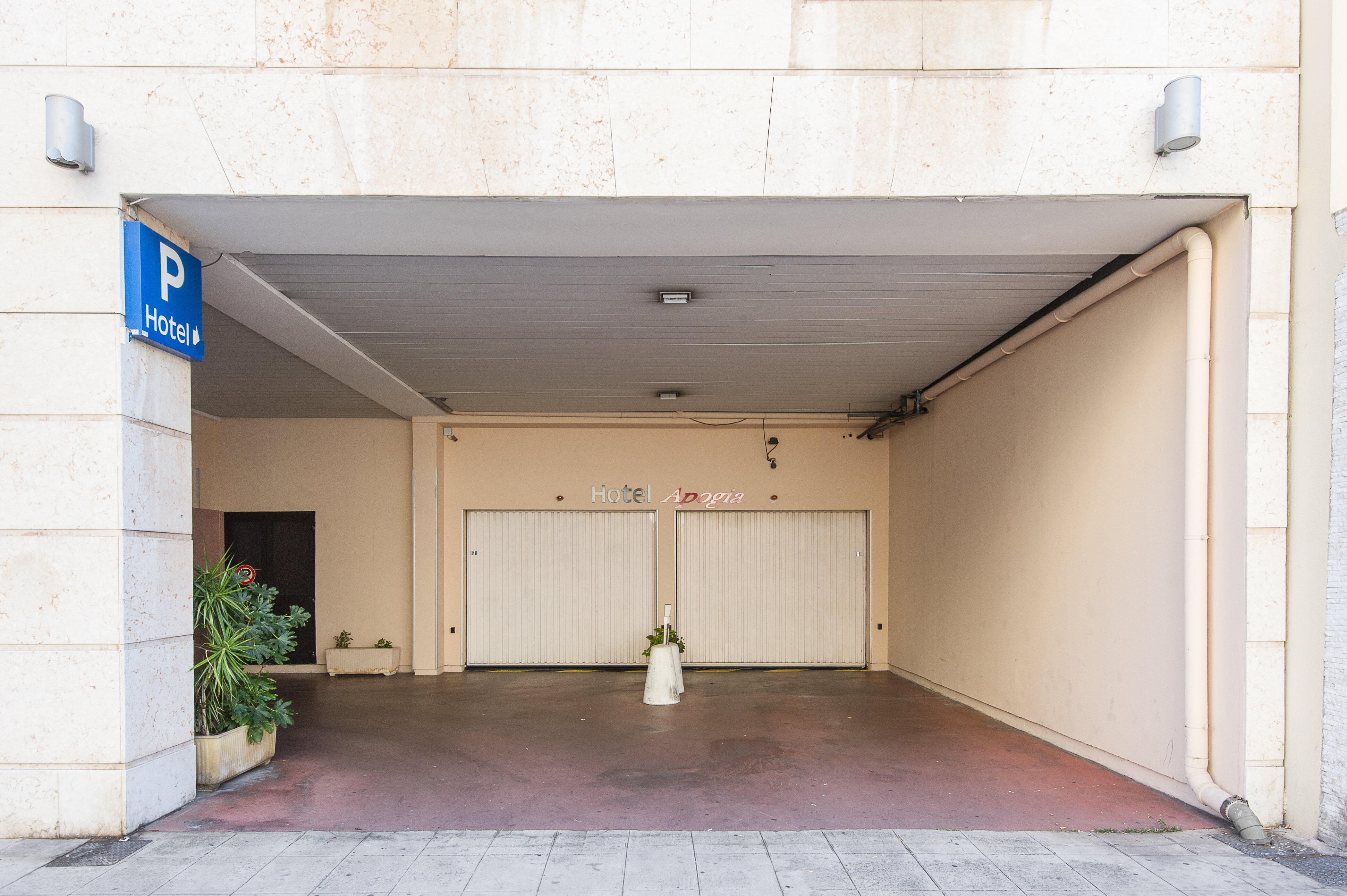 Фото Nice Pam Hotel