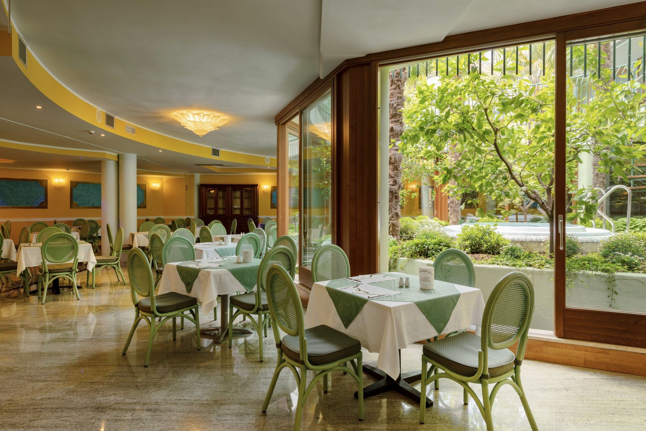 Фото Hotel Alexander