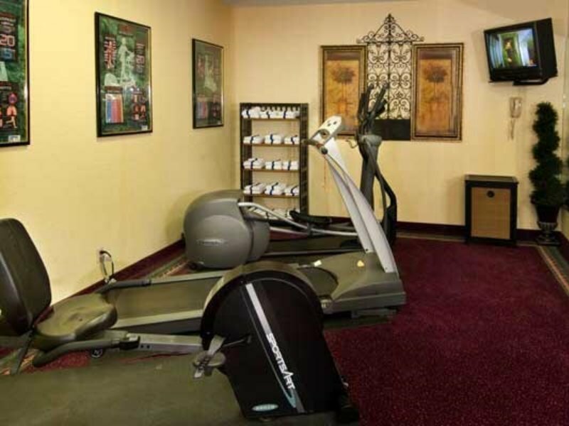 Фото Best Western Alamo Suites