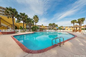 Гостиница Quality Inn & x26; Suites on the Beach в Корпус-Кристи