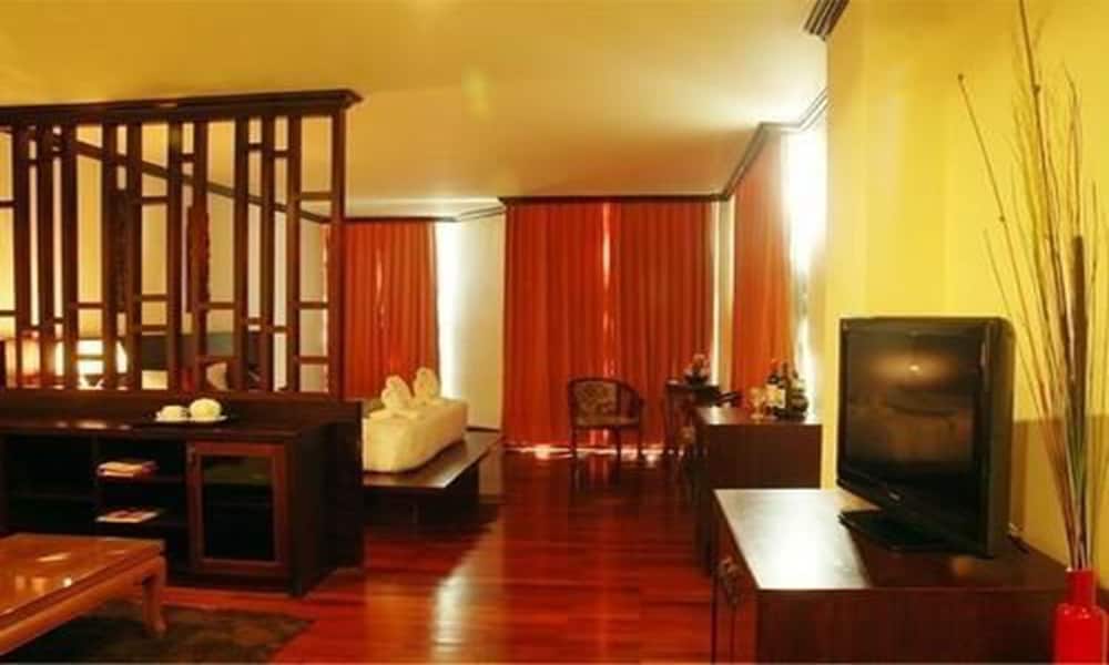 Фото Arawan Riverside Hotel