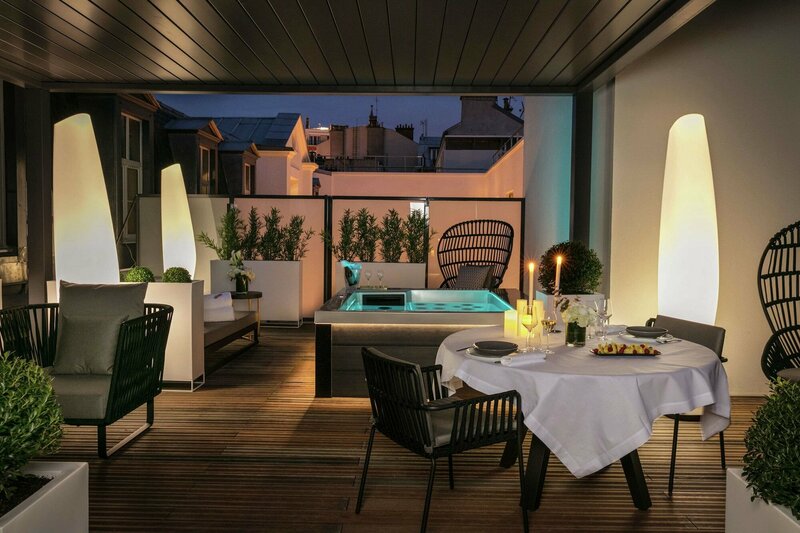 Гостиница Niepce Paris Hotel, Curio Collection by Hilton в Париже