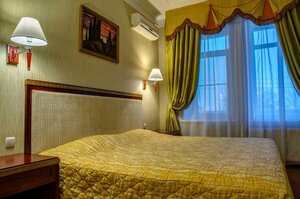 Hotel Kerch (улица Кирова, 11), hotel
