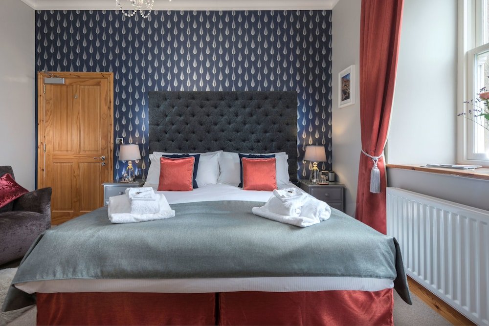 Фото St Cuthbert's House - Guest house