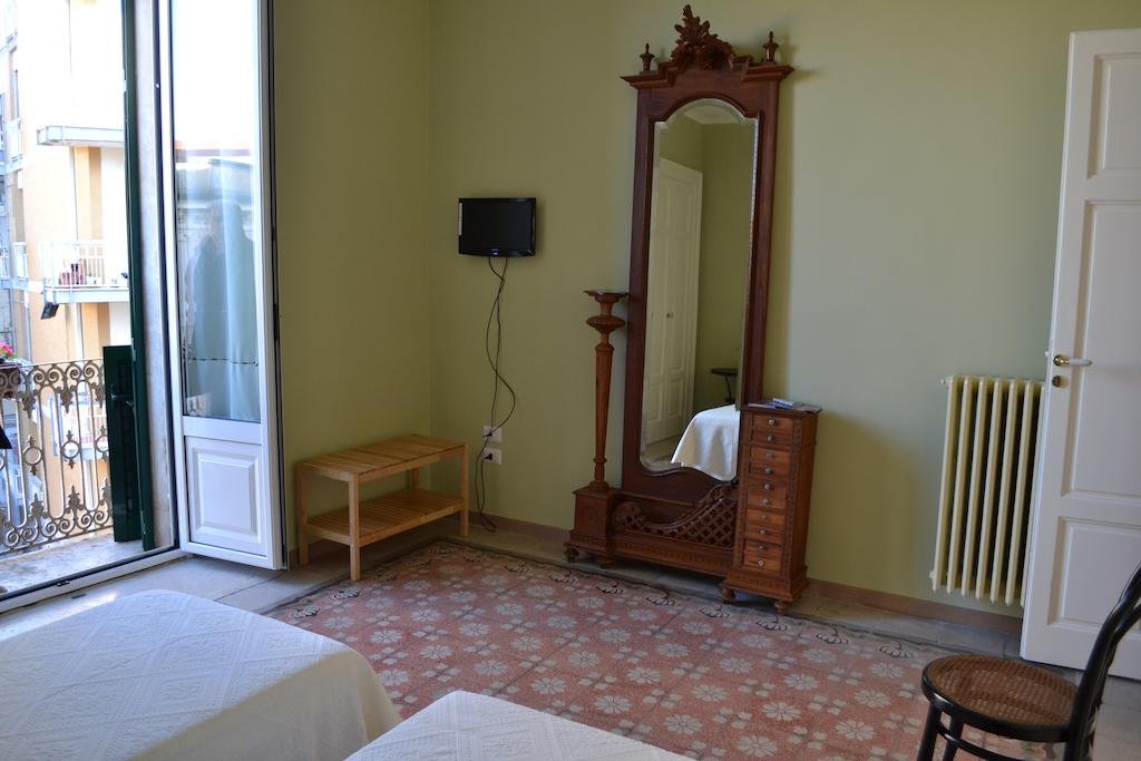 Фото VIA Roma 25 B&b