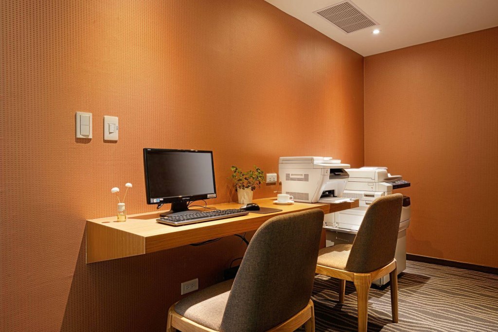 Фото Green Garden Apartments A