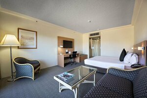 DoubleTree by Hilton Hotel Alice Springs (Alice Springs, Barrett Drive, 82), hotel