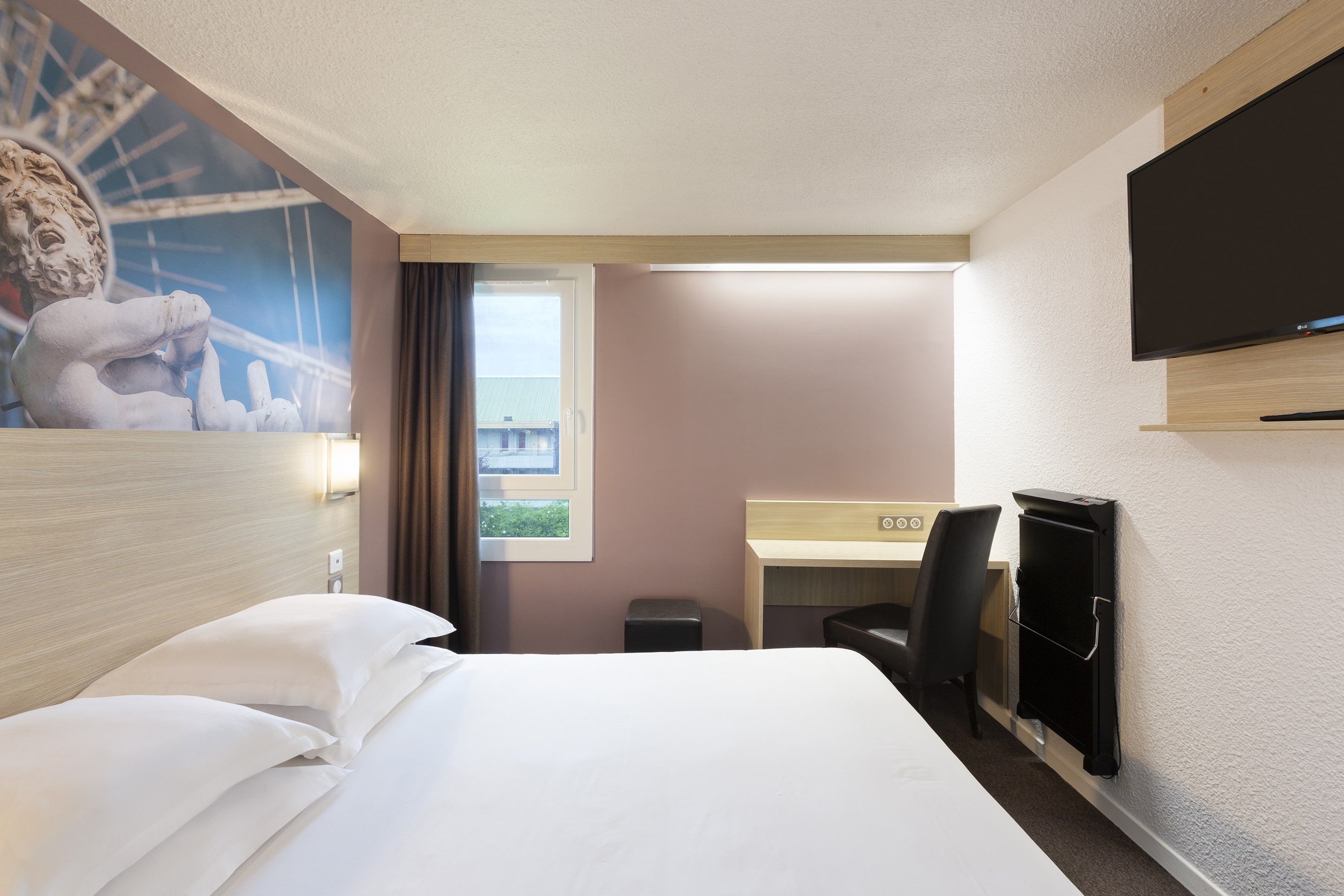 Фото B&b Hotel Marne-la-Vallée Chelles