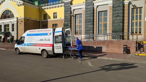 Феникс Мари тойымсыз қара адам трахает алады