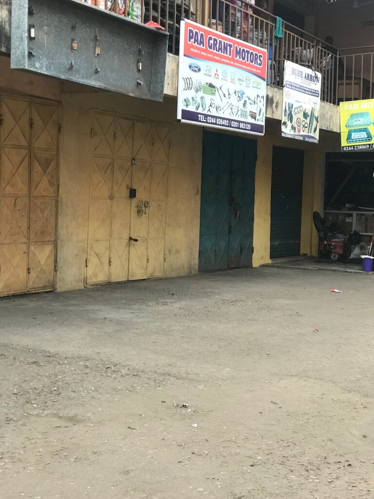 Auto parts and auto goods store Paa Grant Motors, Accra, photo