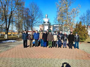 Бульвар и мемориальная доска Сергея Граховского (Могилёвская область, городской посёлок Глуск), достопримечательность в Могилёвской области