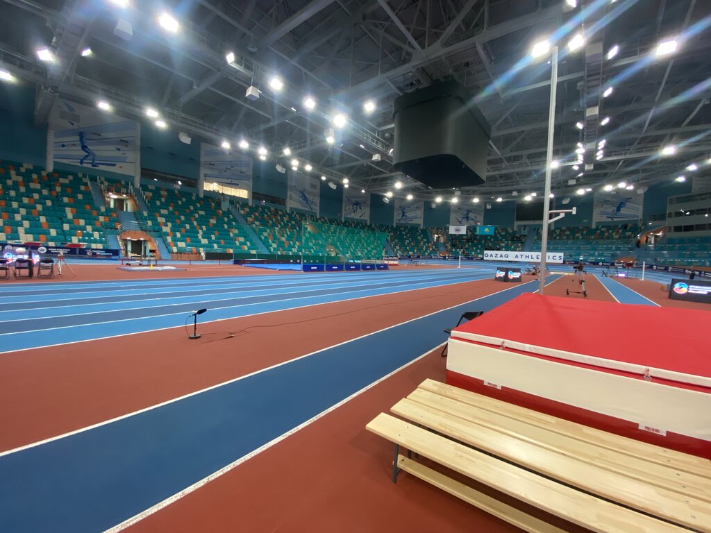 Спорт кешені Qazaqstan жеңіл атлетікалық спорт кешені, Астана, фото