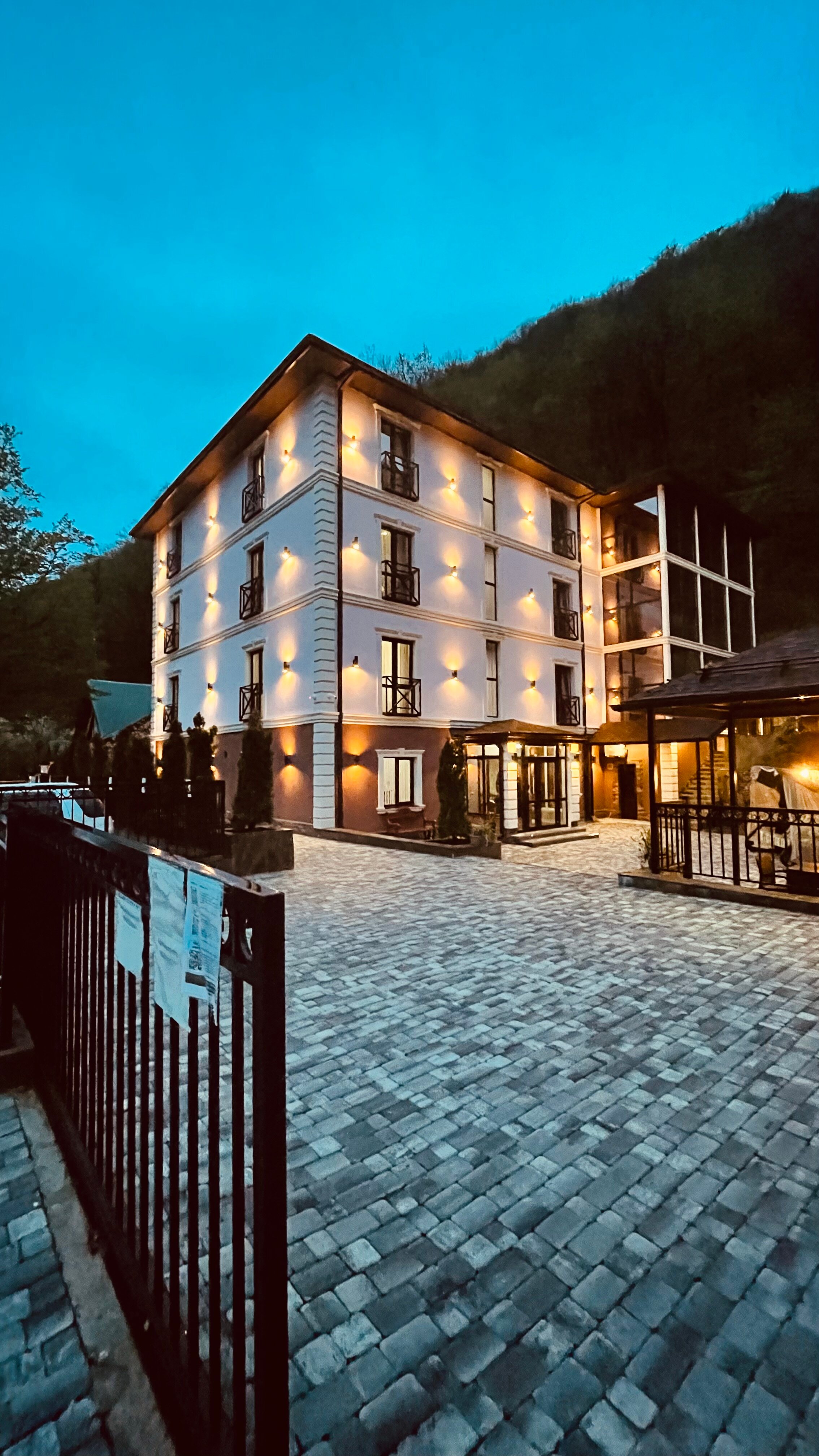 Фото Тройка