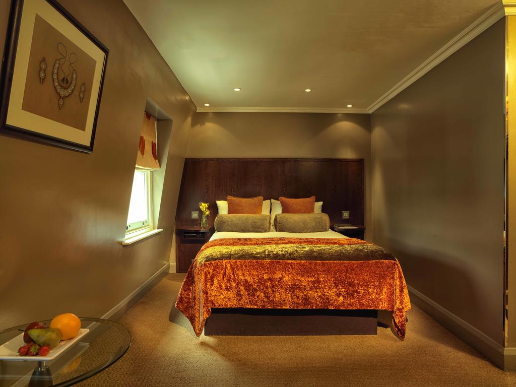 Фото Radisson Blu Edwardian Sussex Hotel, London