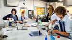Dubai British School (Jumeirah Park - District 5, Jumeirah Park, Al Thanyah 5, Al Thanyah, Hadaeq Mohammed Bin Rashid, Dubai), escuela privada