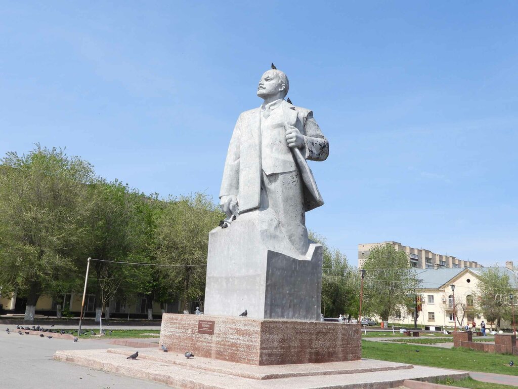 Памятник Ленину Венев