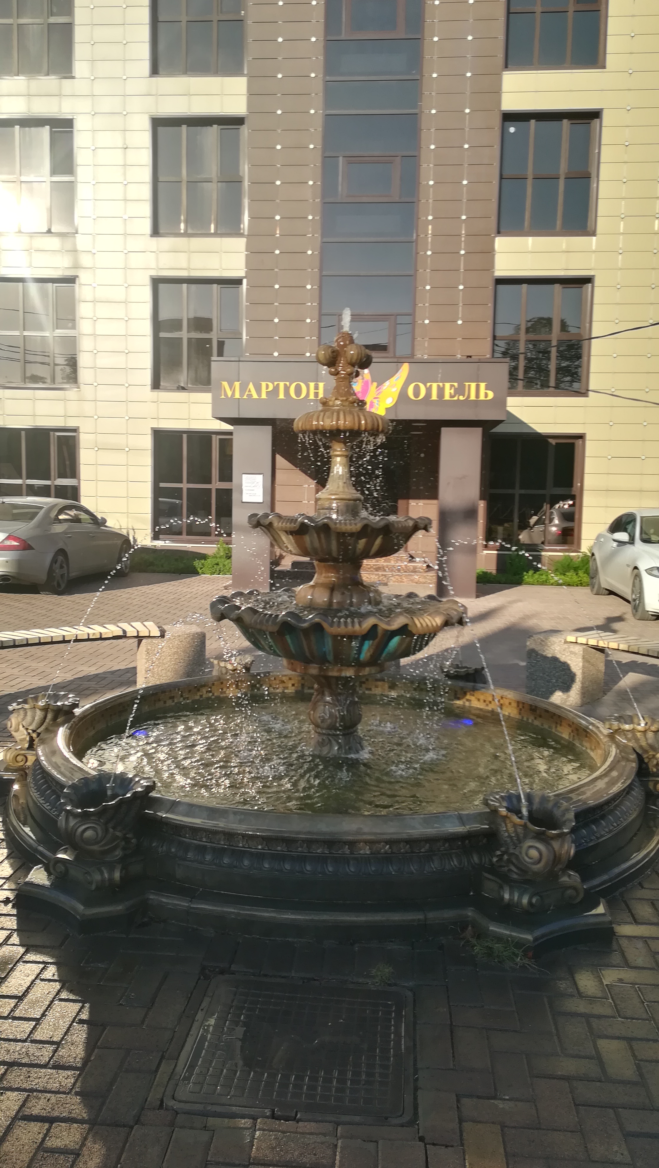 Фото Мартон Лидер