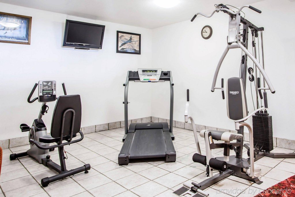 Фото Econo Lodge Truman Inn