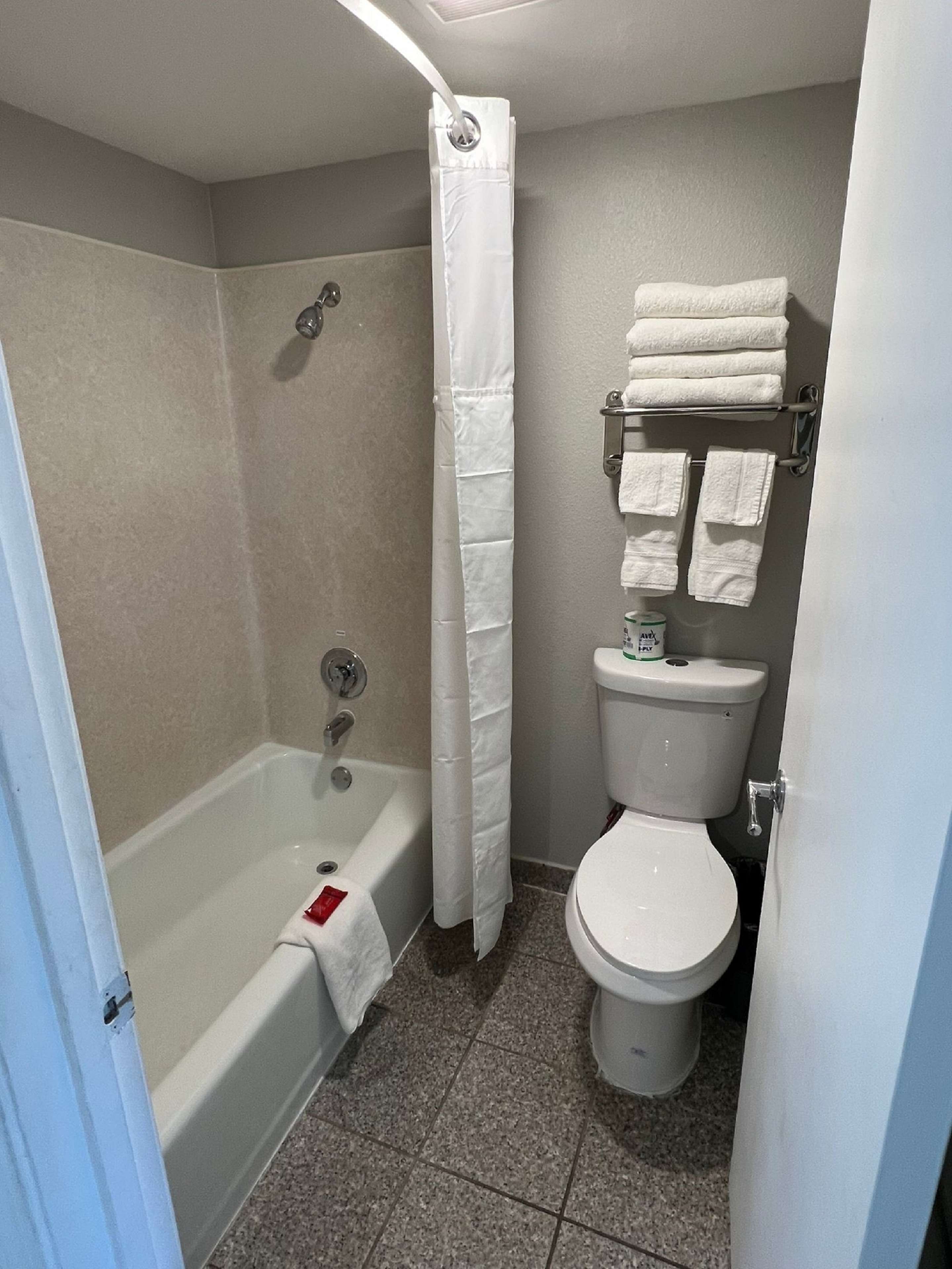 Фото Pacific Coast Roadhouse, SureStay Collection by Best Western