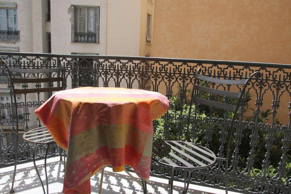 Фото Hotel Victor Hugo